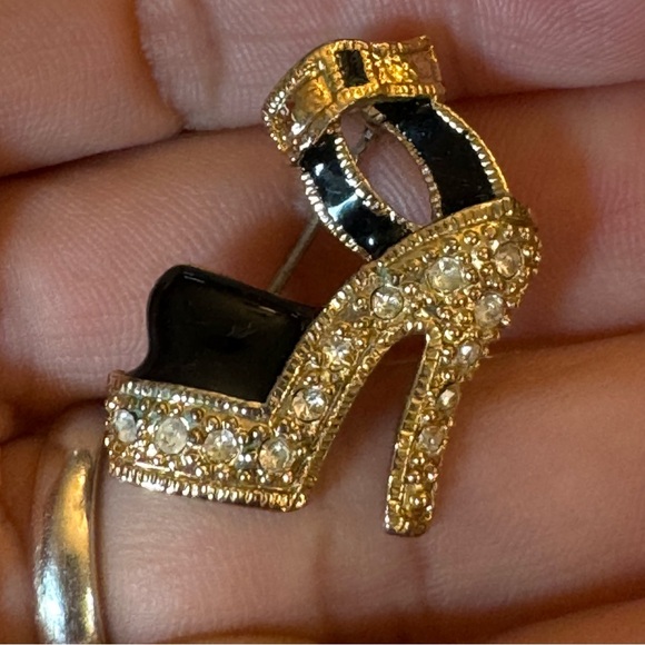 Vintage Platform Heel Shoe Black Enamel Clear Rhinestone Gold Tone Brooch - Picture 4 of 8